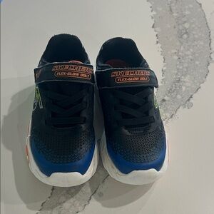 Skechers Kids Flex-Glow Bolt Light-Up Sneakers in Black, Blue & Neon Green